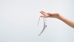 Don’t read War & Peace with your Google Glass…yet